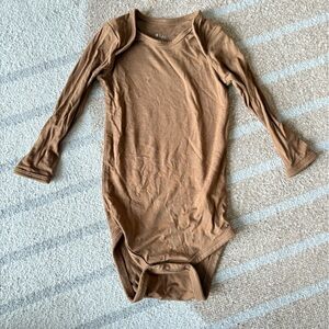Kyte Baby Long Sleeve Bodysuit Cafe 6-12 months